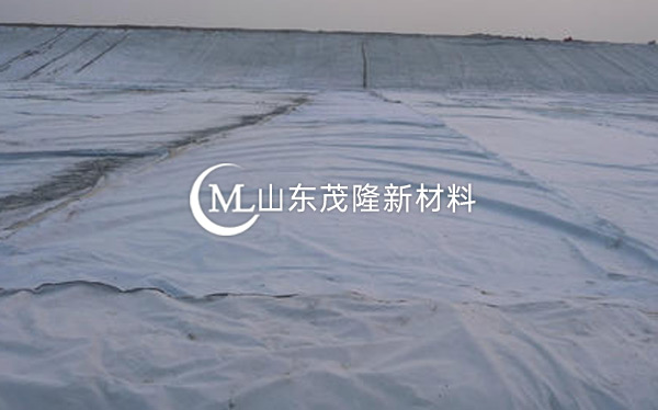 《蒙華鐵路》復(fù)合土工布、土工格柵施工