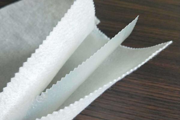 復(fù)合土工膜如何應(yīng)對施工時的破損與修復(fù)